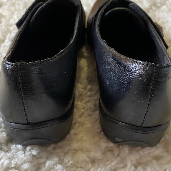 MUNRO Black Leather Slip On Loafers Monk Strap Low Top Comfort Womens Sz 8 - Picture 5 of 5